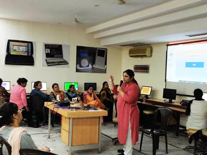 KVM School
